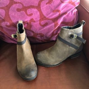 COPY - Waterproof Leather Keen Boots